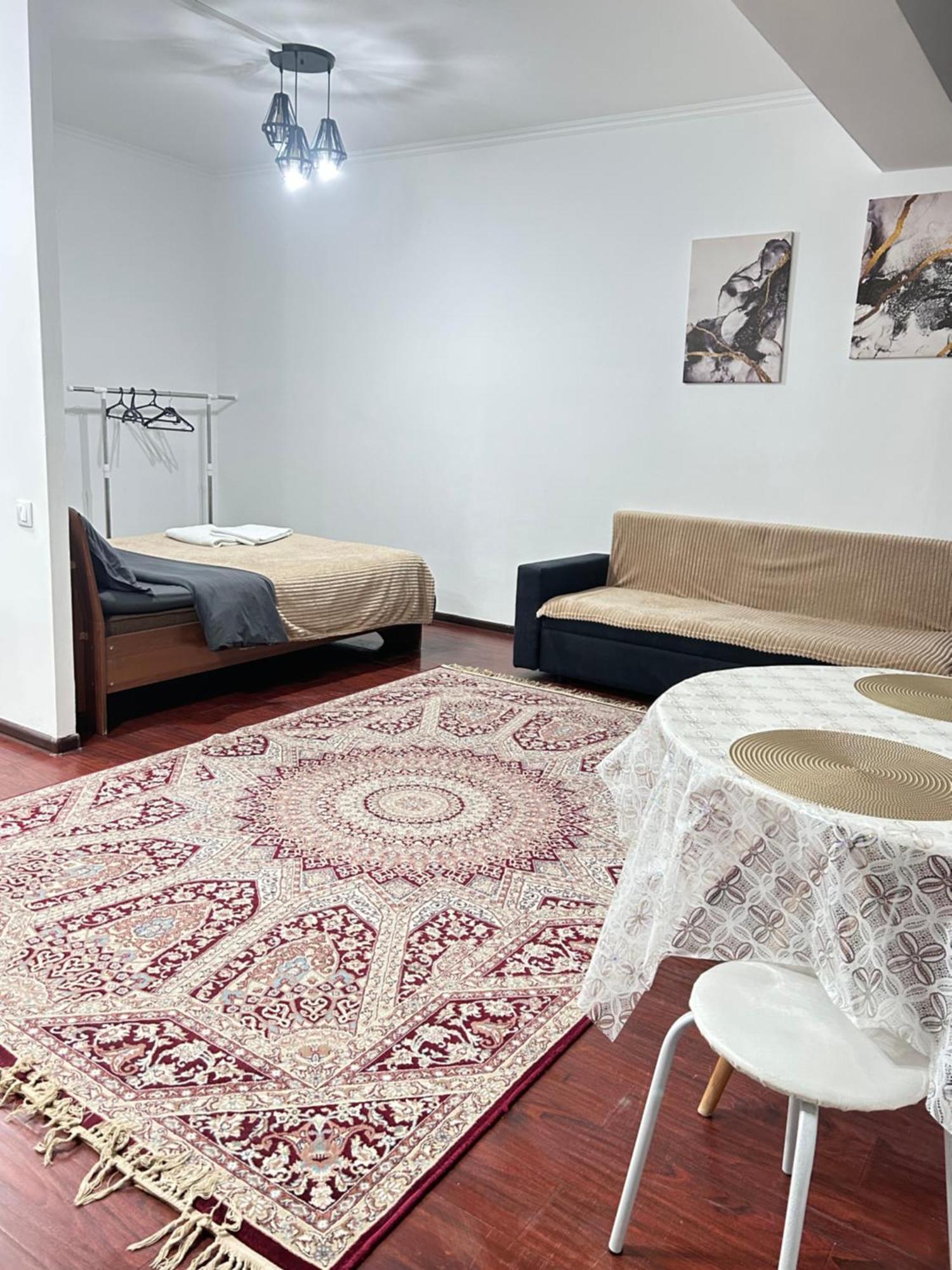 в районе парка горького Apartment Almaty